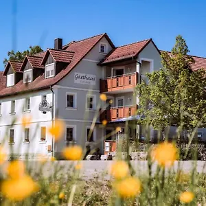Zur Linde Maison d'hôtes Dombuhl
